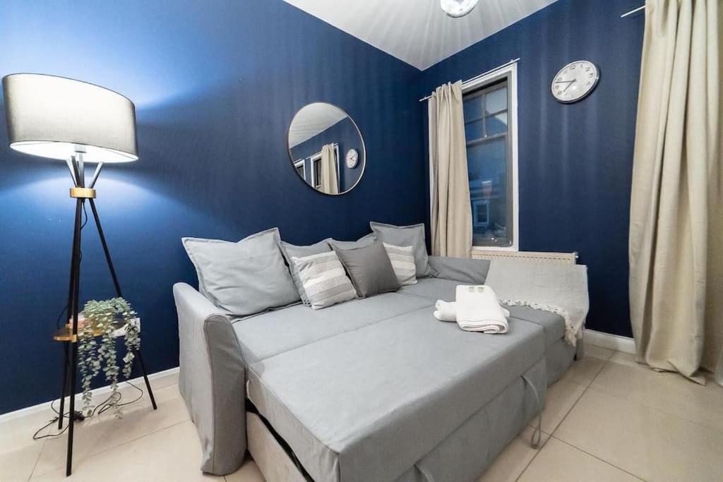 2 Bedroom Apartment لندن المظهر الخارجي الصورة